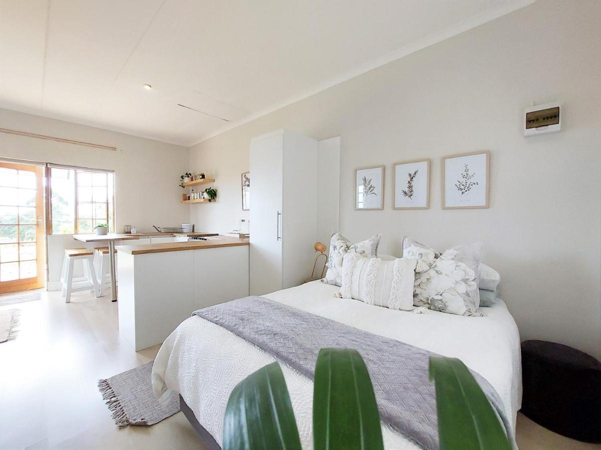 Upmarket Off Grid Cottage On Organic Farm In Secure Estate Howick Dış mekan fotoğraf